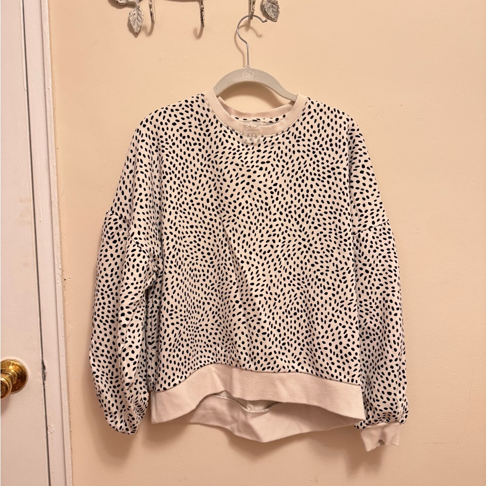 CALIA by Carrie Underwood Cream and Black Patterned Top